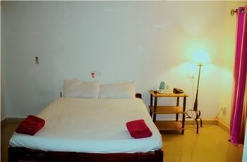 Sea View Resort Morjim Exterior photo