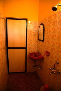 Sea View Resort Morjim Exterior photo